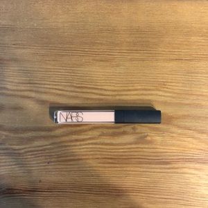 Nars Radiant Creamy Concealer Honey